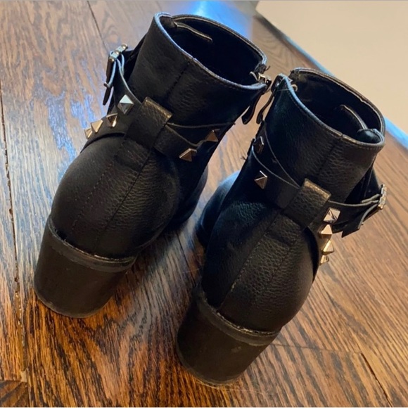 Valentino style studded boots - Picture 5 of 6